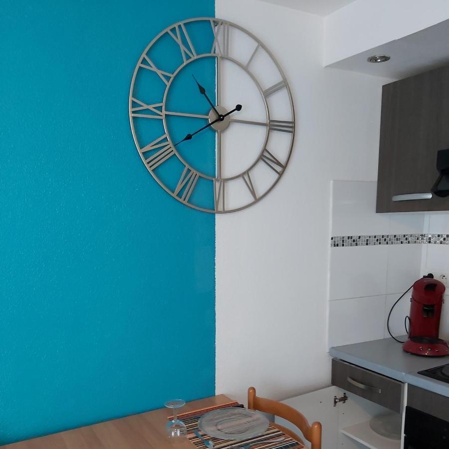 T2 Parking A Reserver Wi-Fi 10' A Pied Du Port Vannes Exterior foto